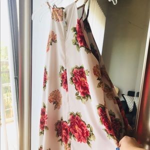 Brand new floral dress! Perfect condition.